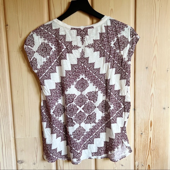 Lucky Brand Bandana Print Mulberry Purple Crewneck Tee Size XS - Picture 3 of 5
